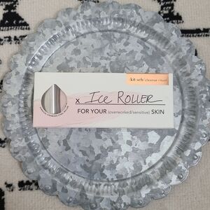 ⭐️40% Off⭐️ Kitsch Ice Roller